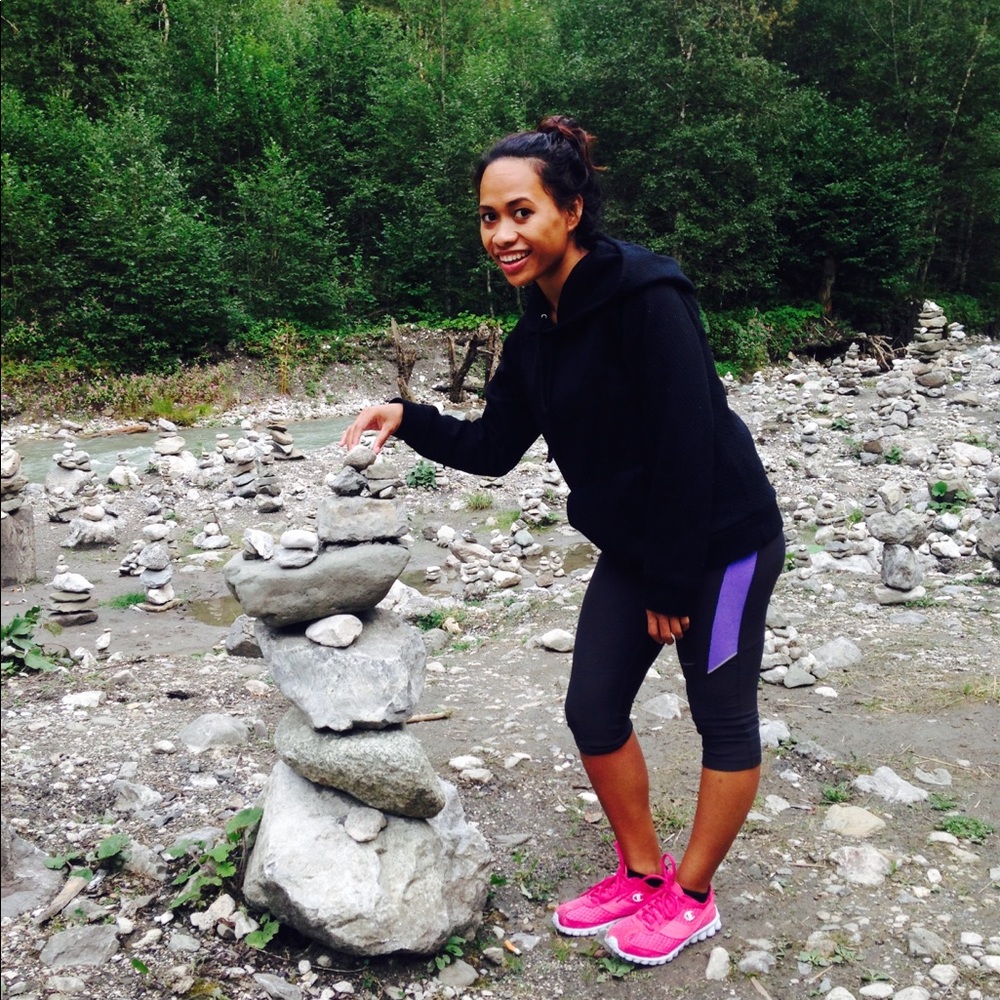 Meet your Posher, Elly